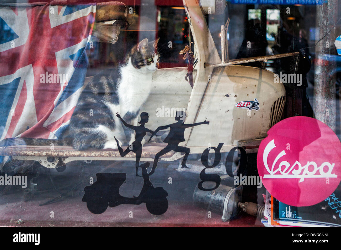 Scooter cafe lower marsh london hires stock photography and images Alamy