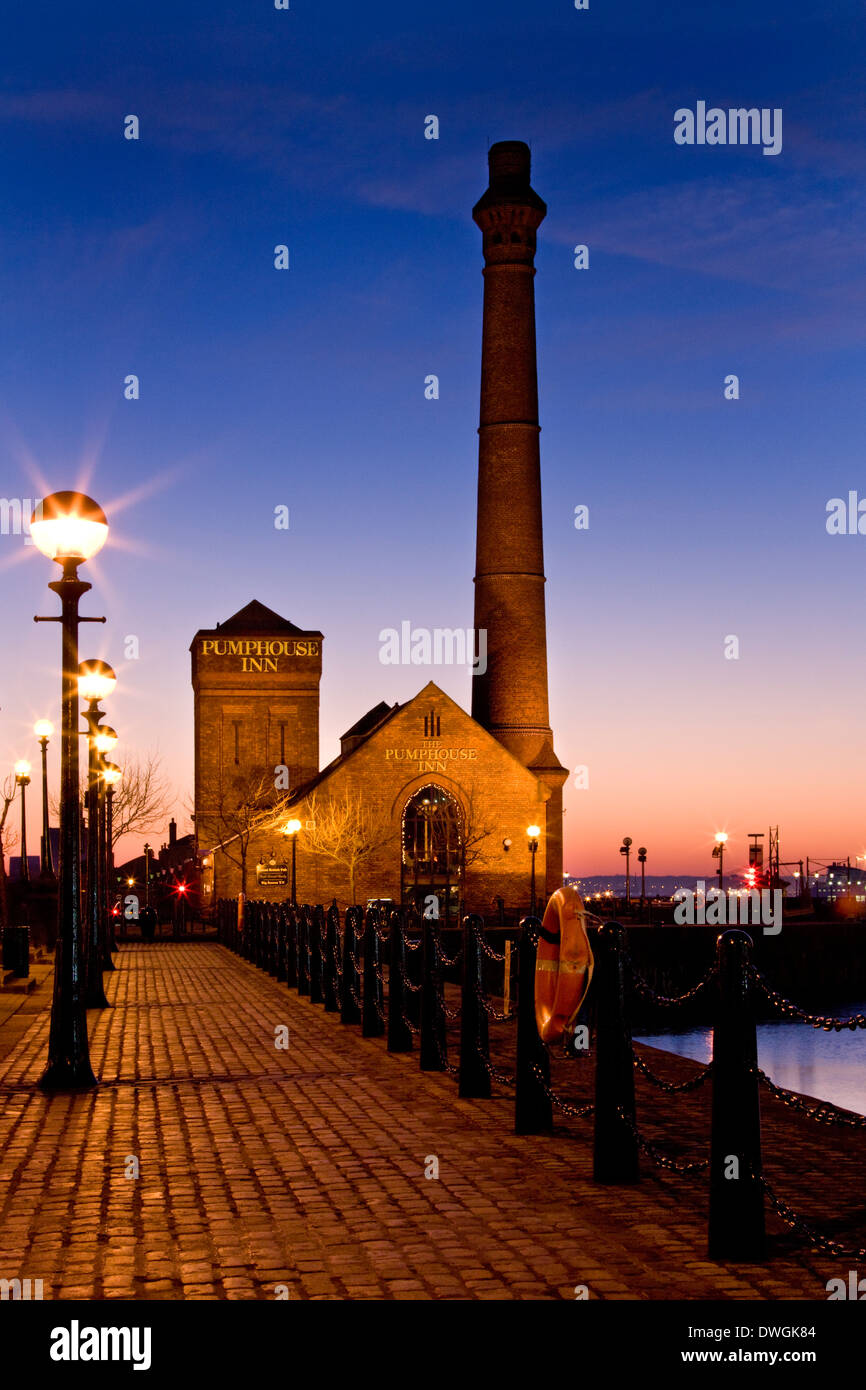 The old Pumphouse at the Albert Dock in Liverpool on Merseyside in the northwest of England. (now a pub and restaurant) Stock Photo