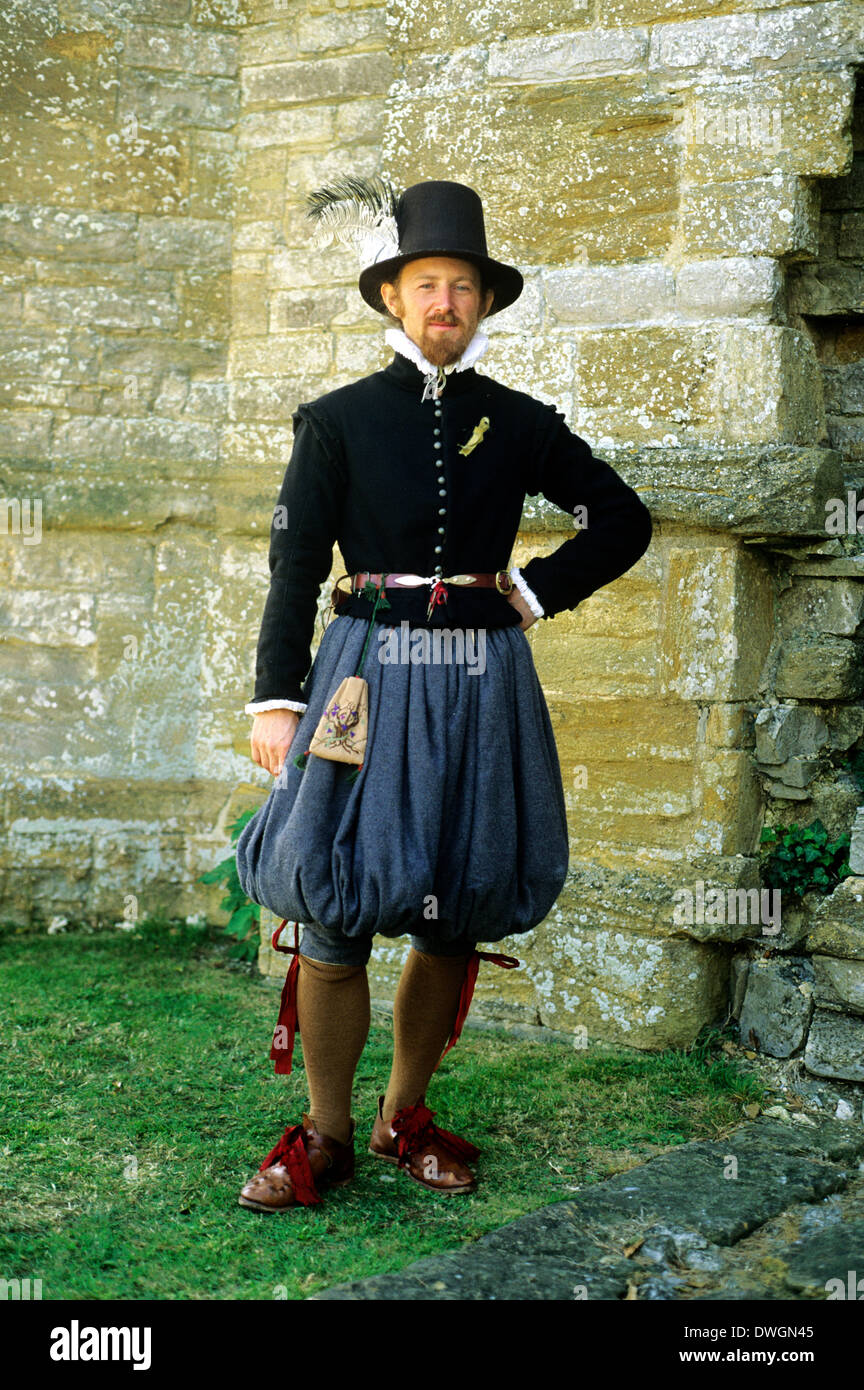 English Tudor Period Gentleman Gentry Costume Fashion Fashions Late English Tudor Period Gentleman Gentry Costume Fashion Fashions Late