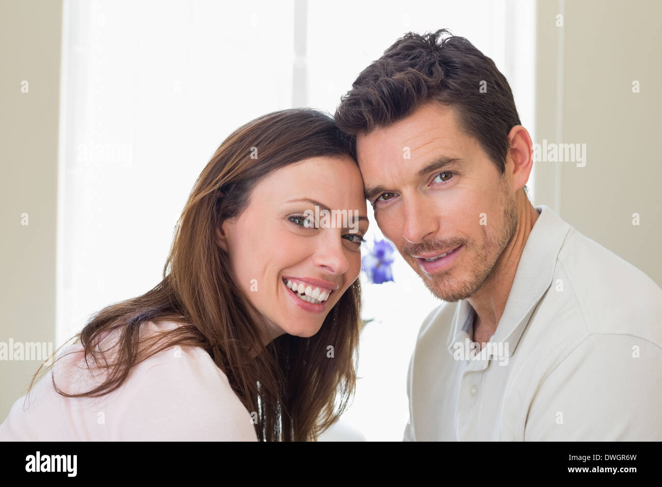 Close up portrait happy couple hi-res stock photography and images - Alamy