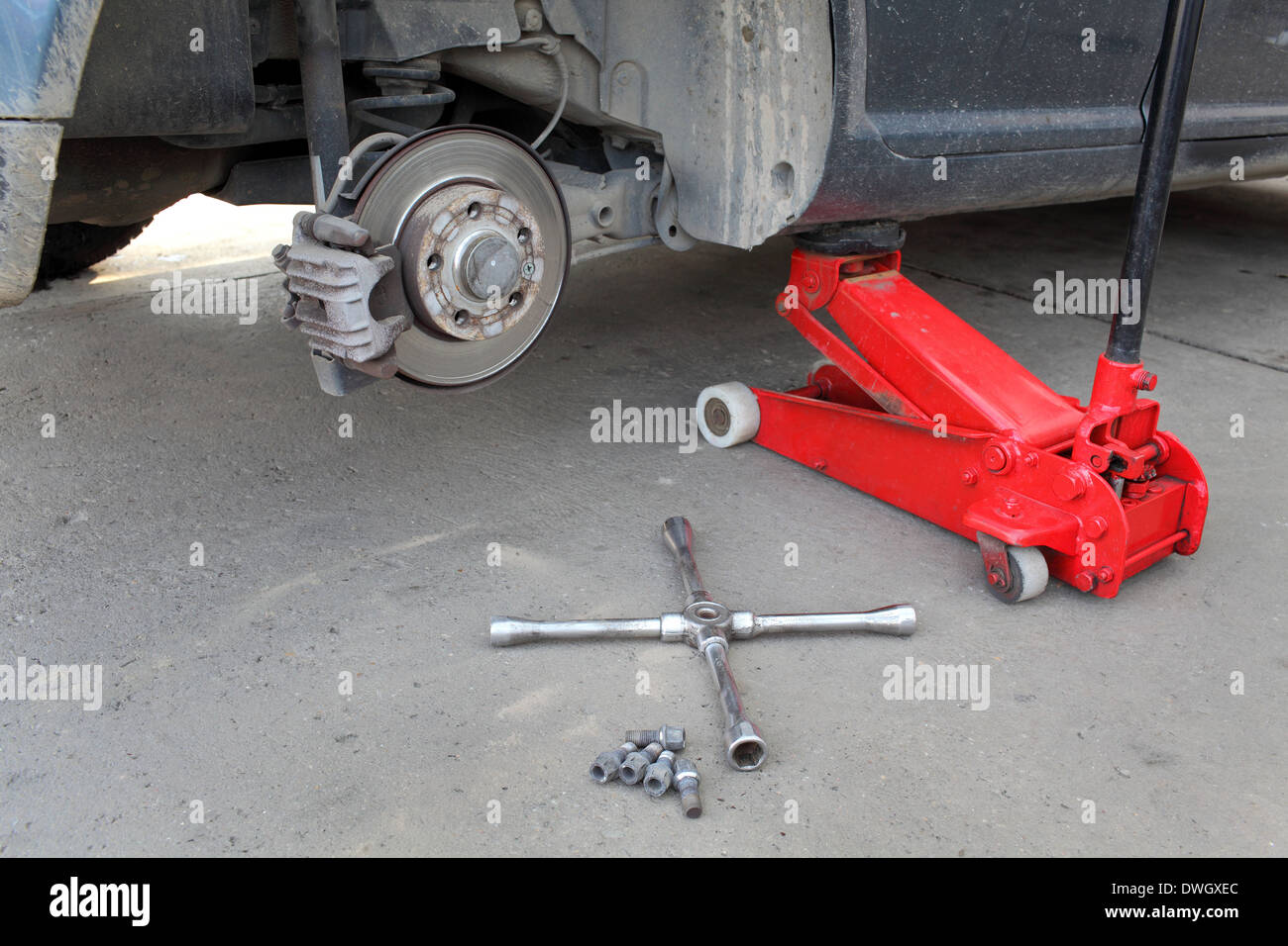 Lug Wrench High Resolution Stock Photography and Images Alamy