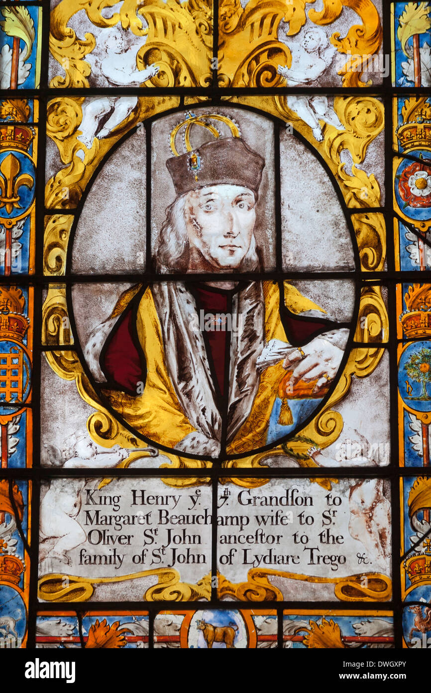 London, Battersea   Portrait of Henry VII in the east window of 1631 in St Mary's church Stock Photo