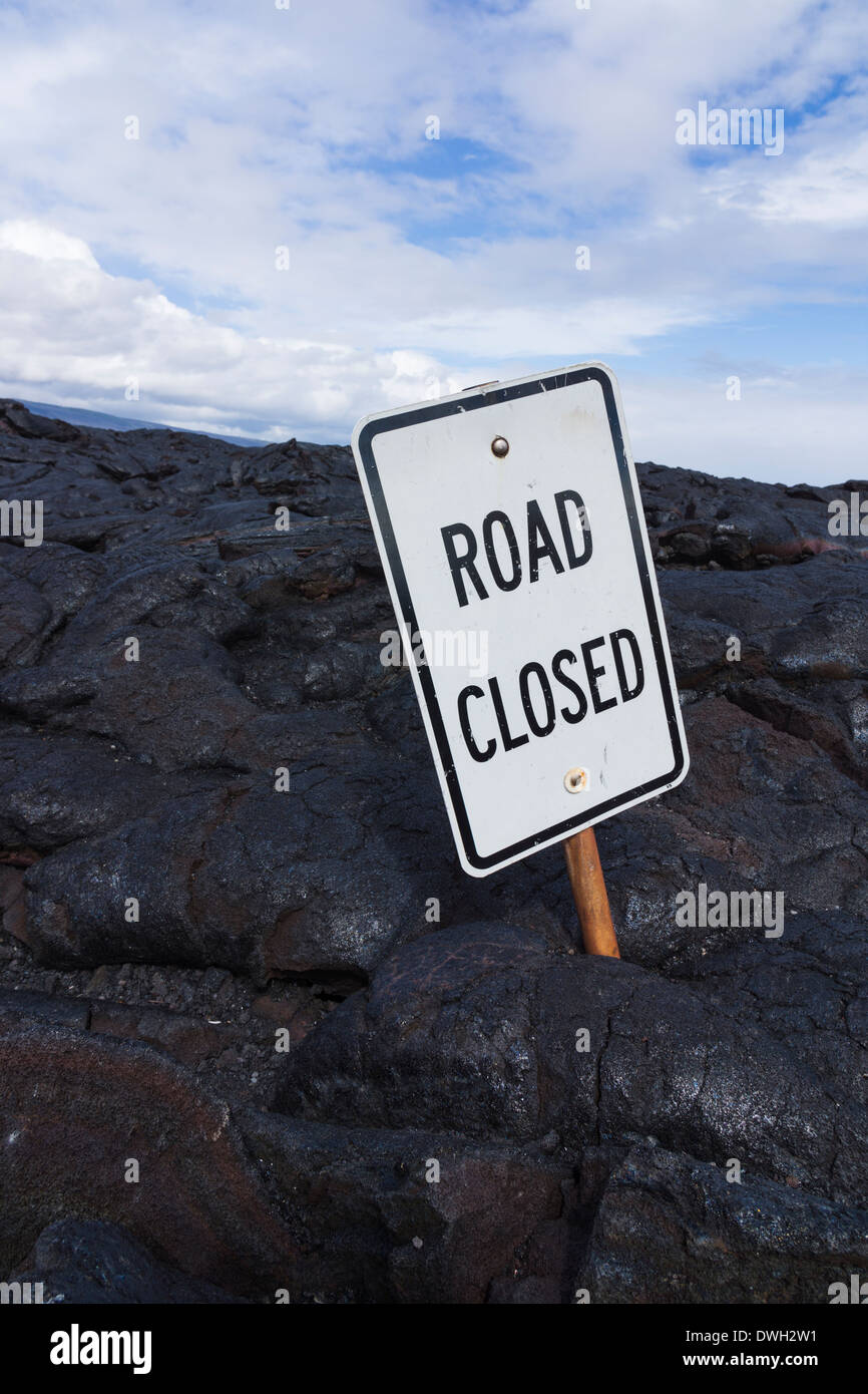 'Road Closed' sign. End of the Road, Chain of Craters Road, Hawai'i Volcanoes National Park, Big Island, Hawaii, USA. Stock Photo
