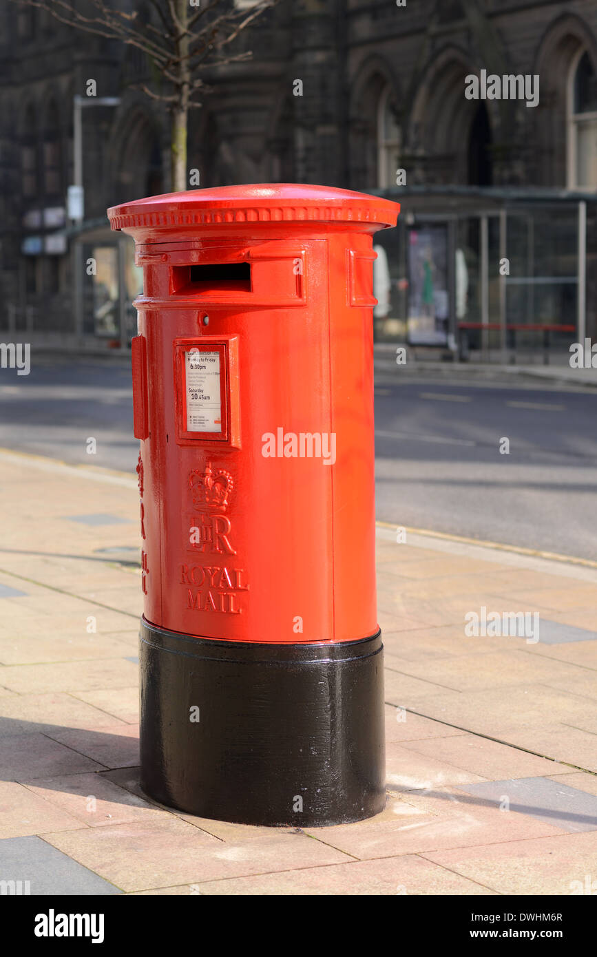 Royal Mail Postbox Stock Photo Alamy