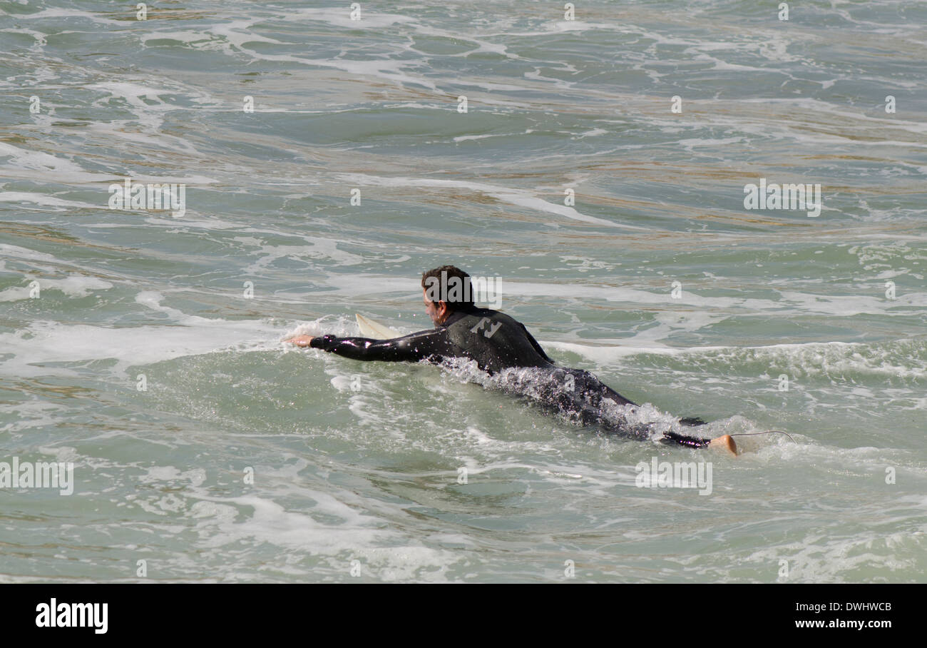 Big wave surfers hi-res stock photography and images - Alamy