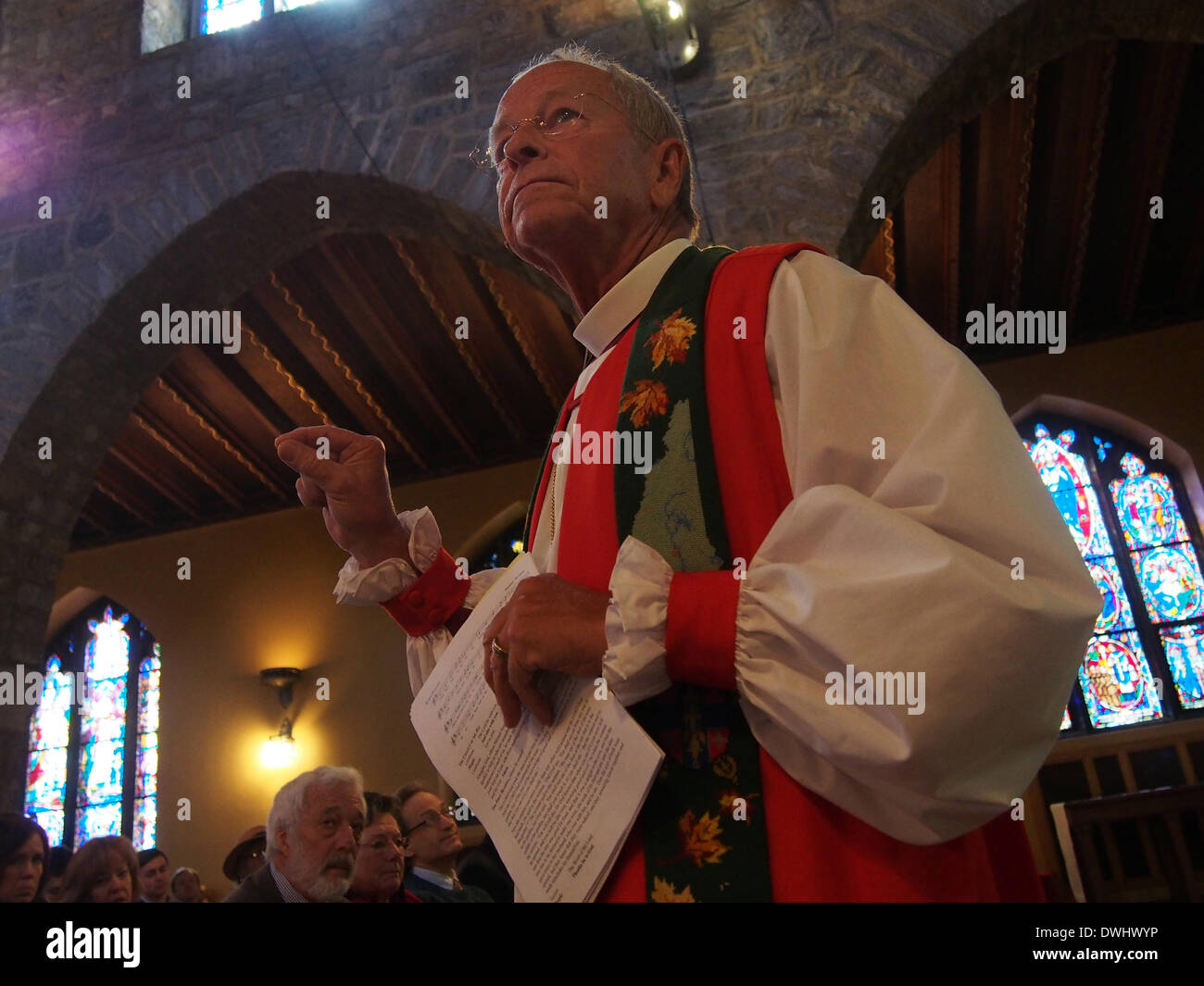 Bronxville, New York, USA, 9th March 2014.  The Right Reverend Gene Robinson, retired bishop of the Diocese of New Hampshire of the Episcopal Church of the USA, delivers a spirited sermon for the First Sunday in Lent at Christ Church in the village of Bro Stock Photo