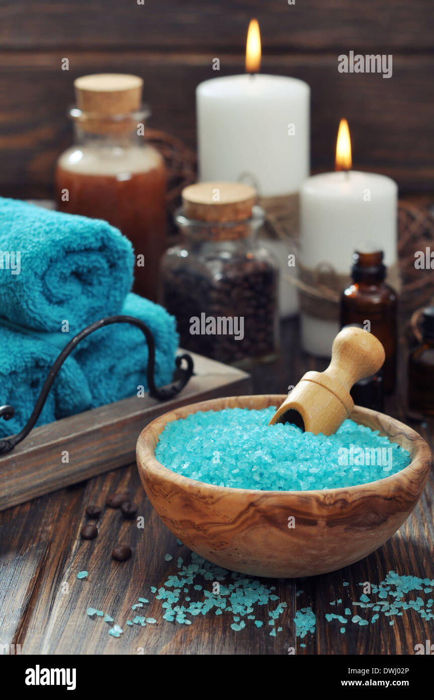 Spa composition towels candles sea hi-res stock photography and images -  Alamy