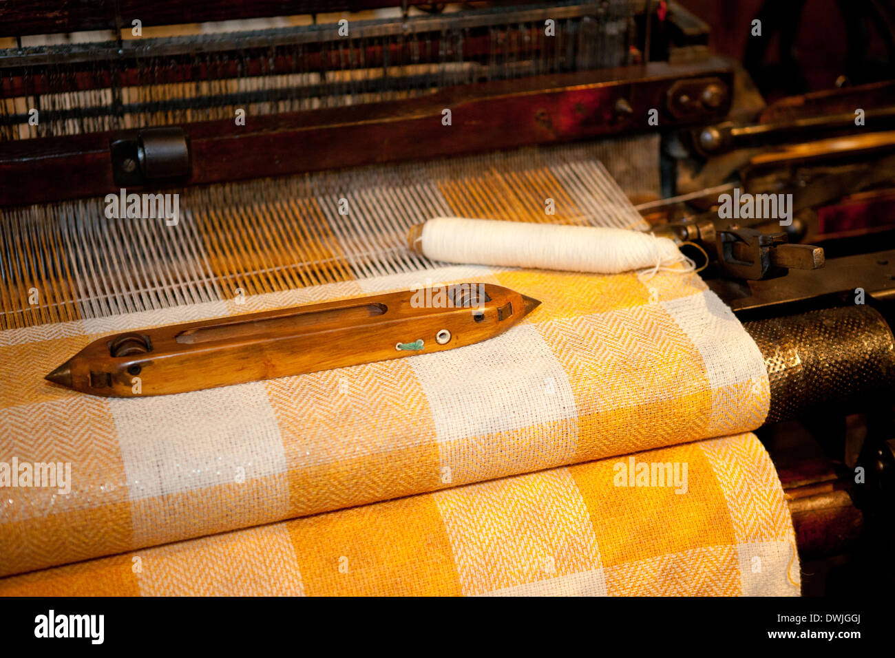 Loom shuttle hires stock photography and images Alamy