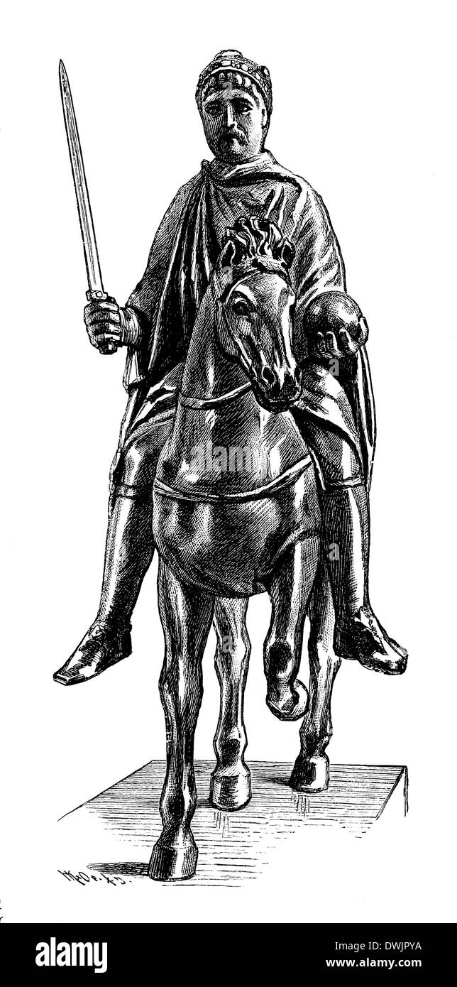 Karl der Große. Bronzestatuette, einst im Domschatz zu Metz, jetzt im Museum Carnavalet zu Paris Stock Photo