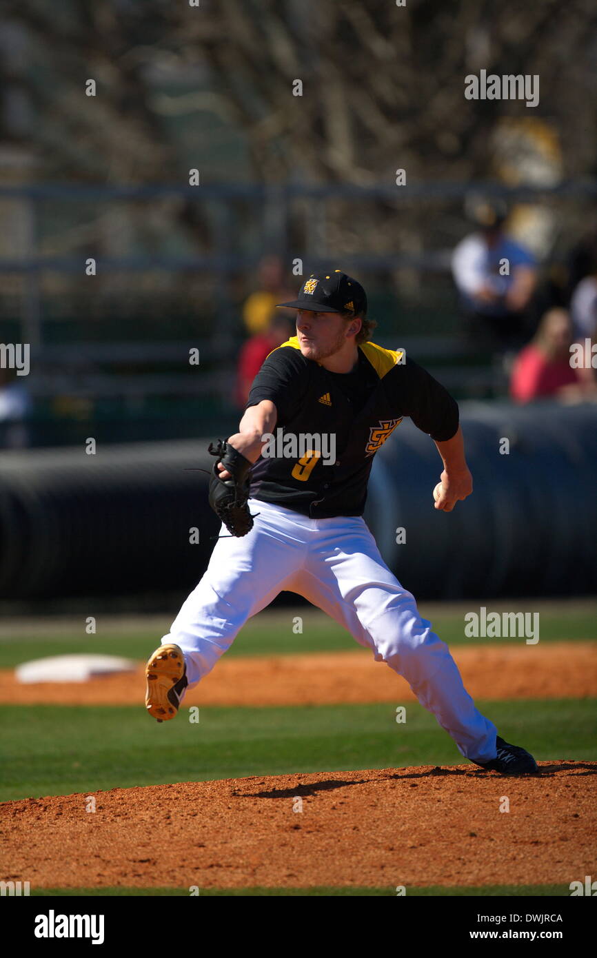 Kennesaw, Georgia, USA.  March 8, 2014 -- Lefthander Travis Bergen delivers a pitch  during the first game of Saturday's doubleheader between Columbia University and Kennesaw State University. The teams split the doubleheader. Credit:  Wayne Hughes | Alamy Live News Stock Photo