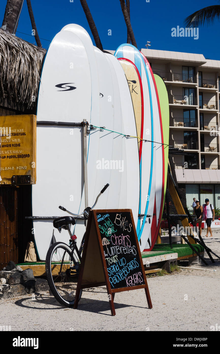 Kona Boys beach shack. Rental of kayaks, stand-up paddleboards, snorkel gear, bicycles. Kailua, Big Island, Hawaii, USA. Stock Photo