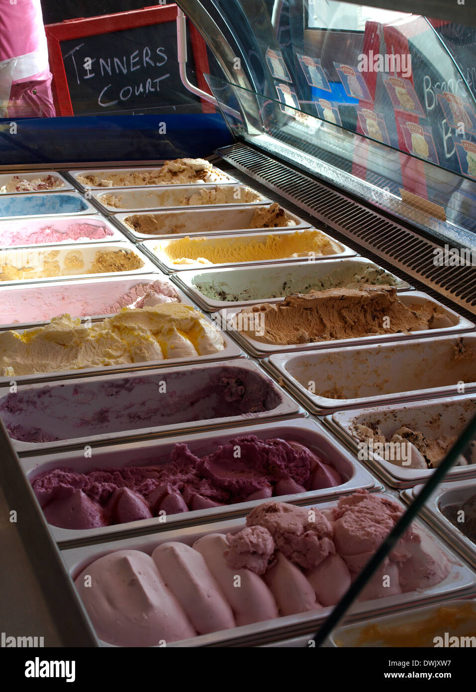 Cornwall ice cream shop hires stock photography and images Alamy