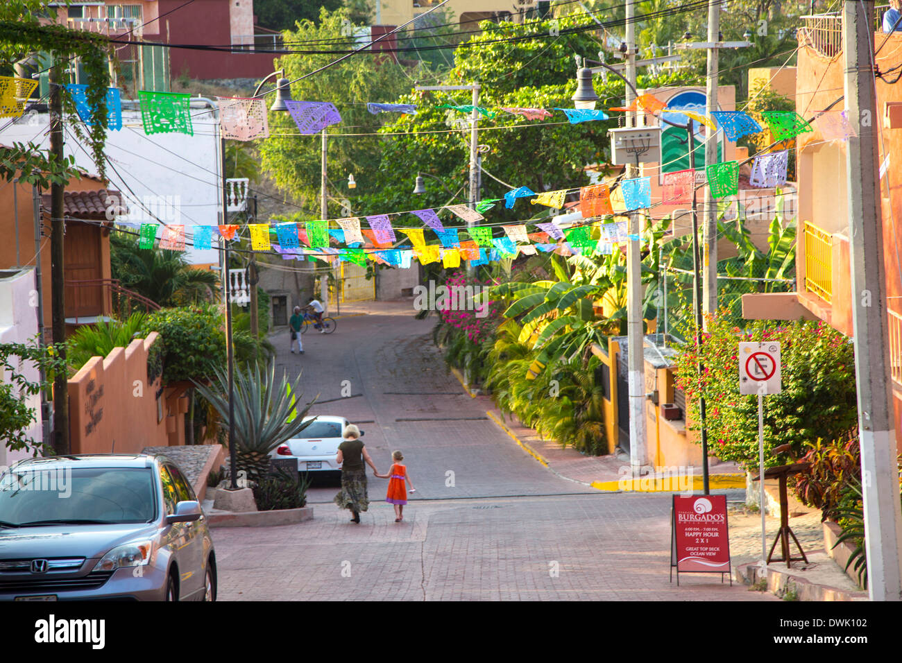 Zihuatanejo guerrero mexico hires stock photography and images Alamy