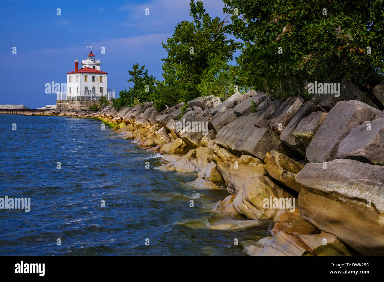 A Classic Lake Erie Lighthouse, The Fairport Harbor West Breakwater Light On A Beautiful Day In