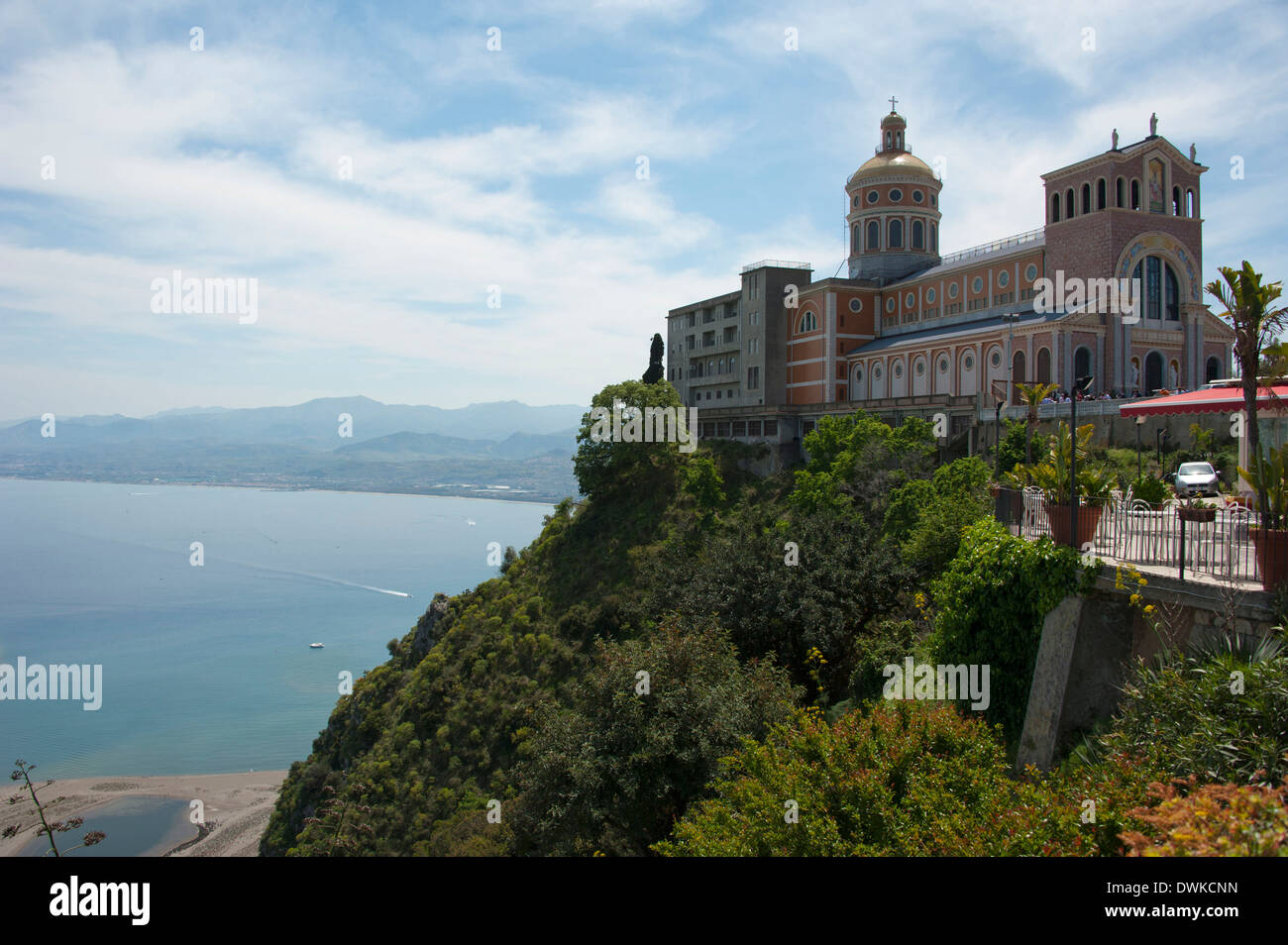 Basilica Santuario Maria Del Tindari Santuario Maria Santissima del Tindari, Tindari Stock Photo - Alamy