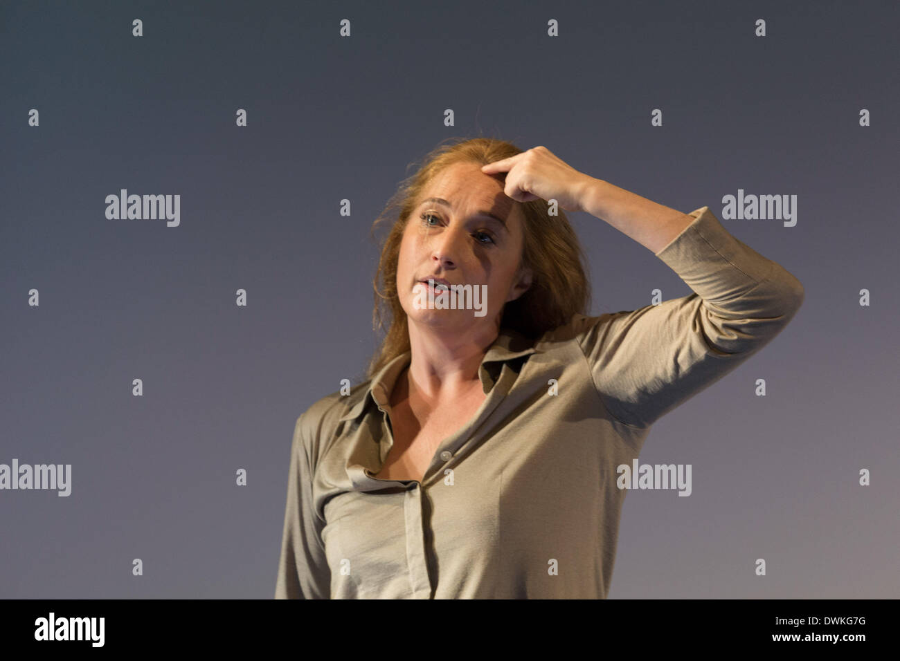 The effect lucy prebble hires stock photography and images Alamy The effect lucy prebble hires stock photography and images Alamy