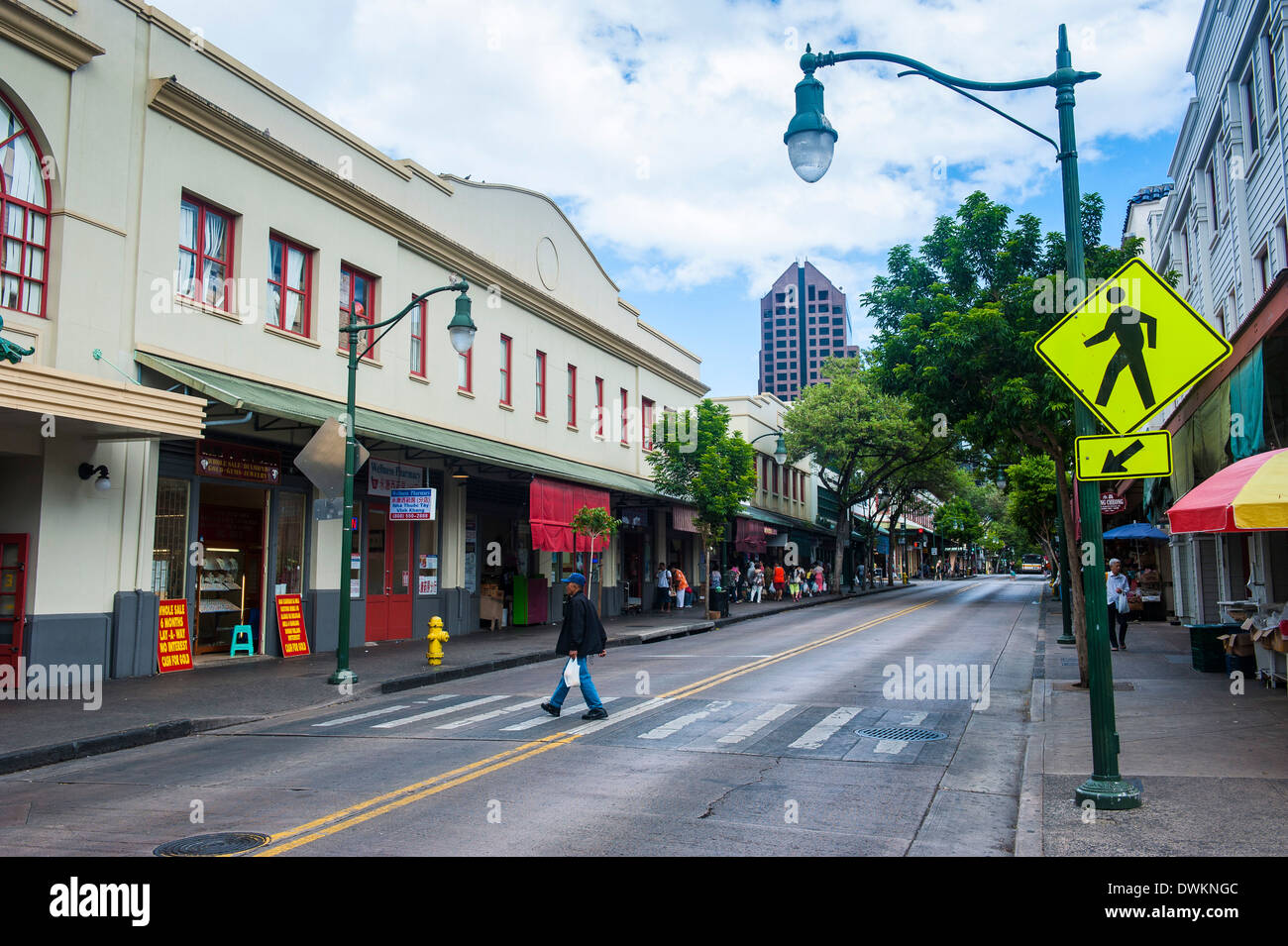 Honolulu street hires stock photography and images Alamy