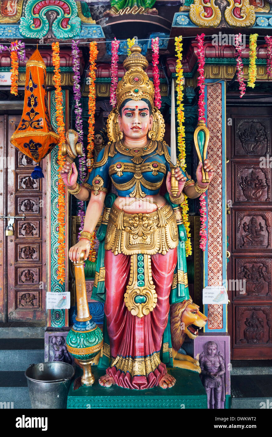 Sri Vadapathira Kaliamman Hindu Temple, Little India, Singapore ...