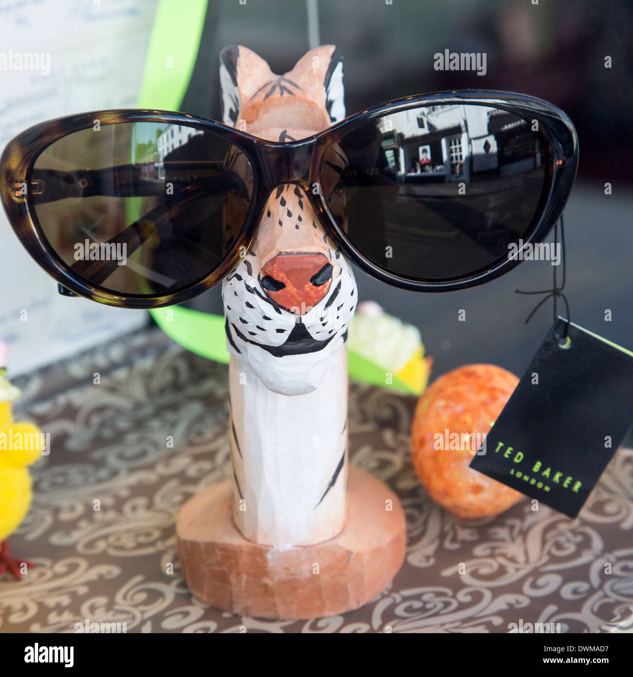 Tiger sunglasses hi-res stock photography and images - Alamy