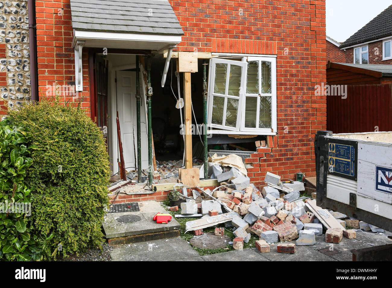 Collided with building hi-res stock photography and images - Alamy