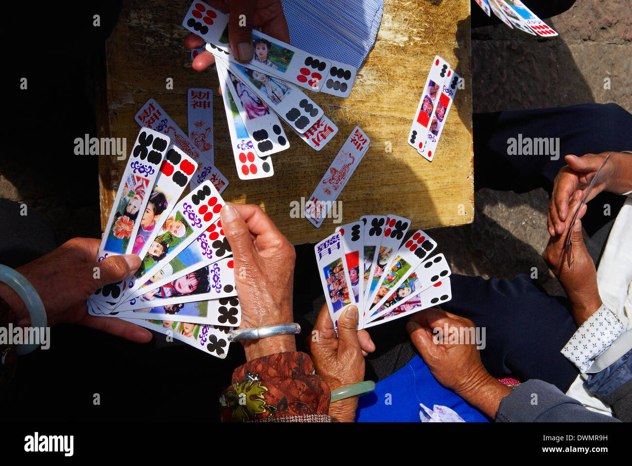 Chinese playing card hires stock photography and images Alamy