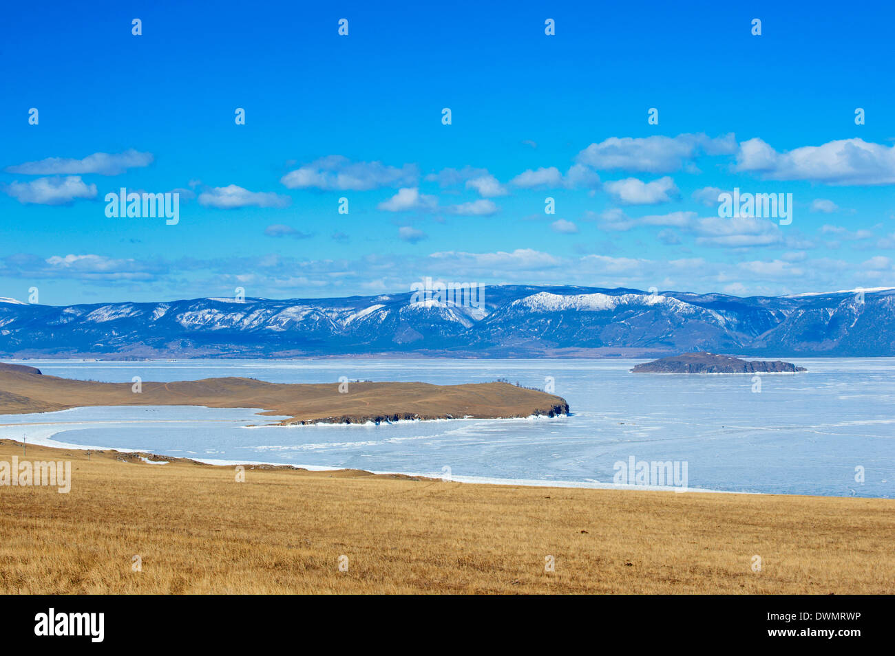 Maloe More (Little Sea), frozen lake during winter, Olkhon island, Lake Baikal, UNESCO Site, Irkutsk Oblast, Siberia, Russia Stock Photo