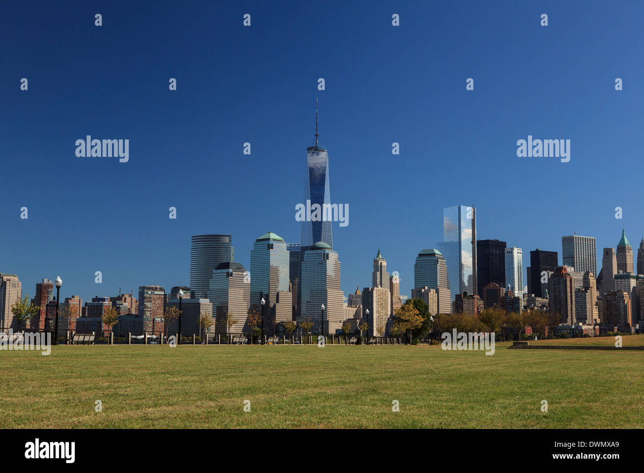 1 World Trade Centre Tower and New York's financial district as seen from Liberty State Park, New York, United States of America Stock Photo