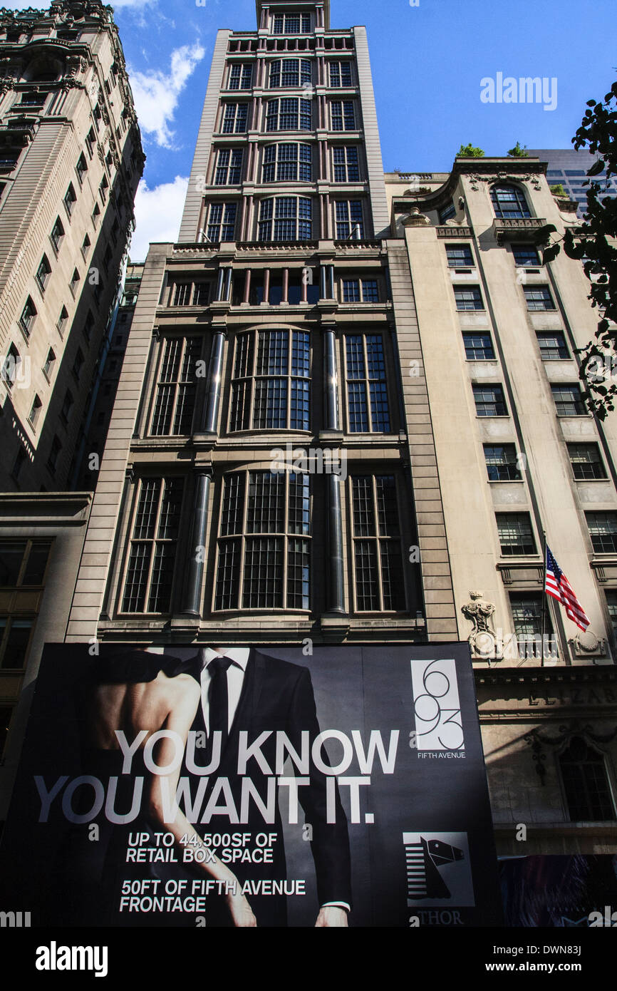 Building on fifth avenue, New York City Stock Photo Alamy