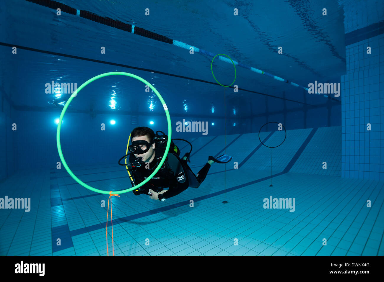 Wet suit dive hires stock photography and images Alamy