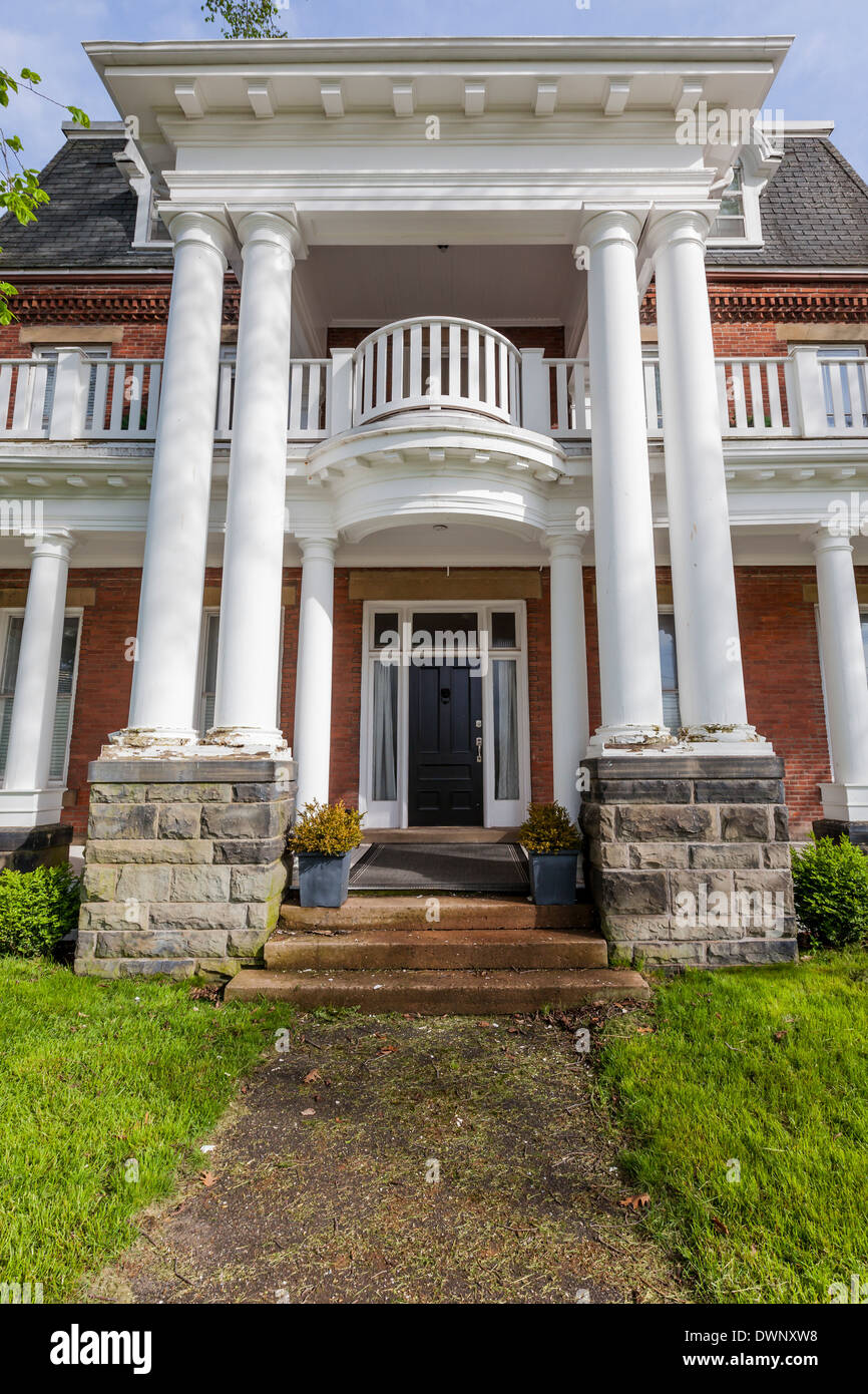 Beautiful heritage home with large columns Stock Photo Alamy