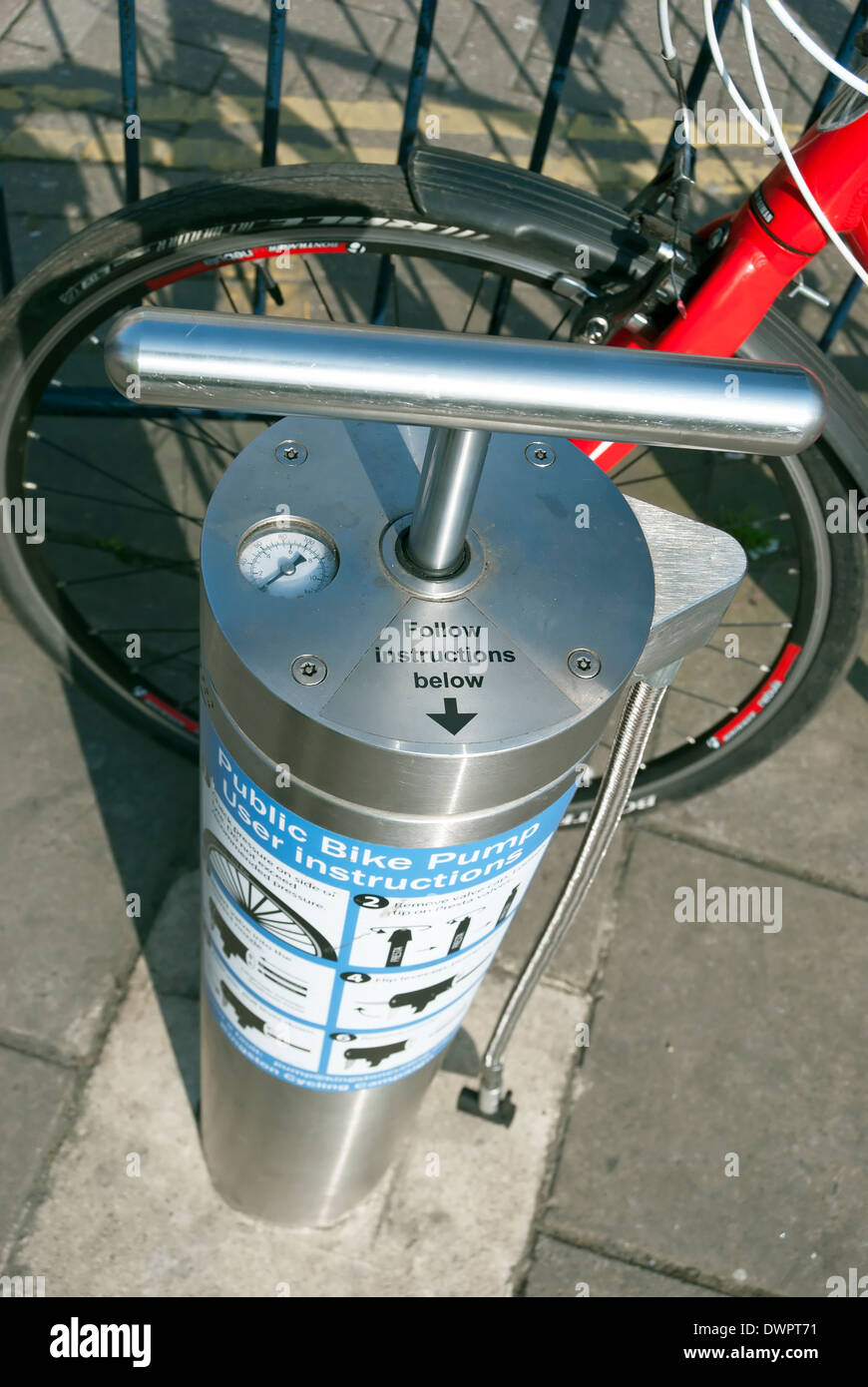 Public bike pump hi-res stock photography and images - Alamy