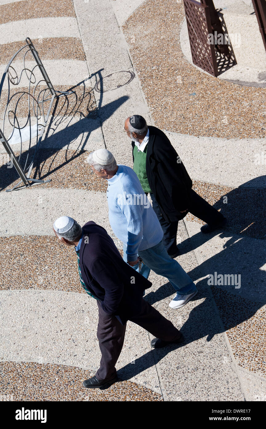 Tel Aviv Railing High Resolution Stock Photography and Images - Alamy
