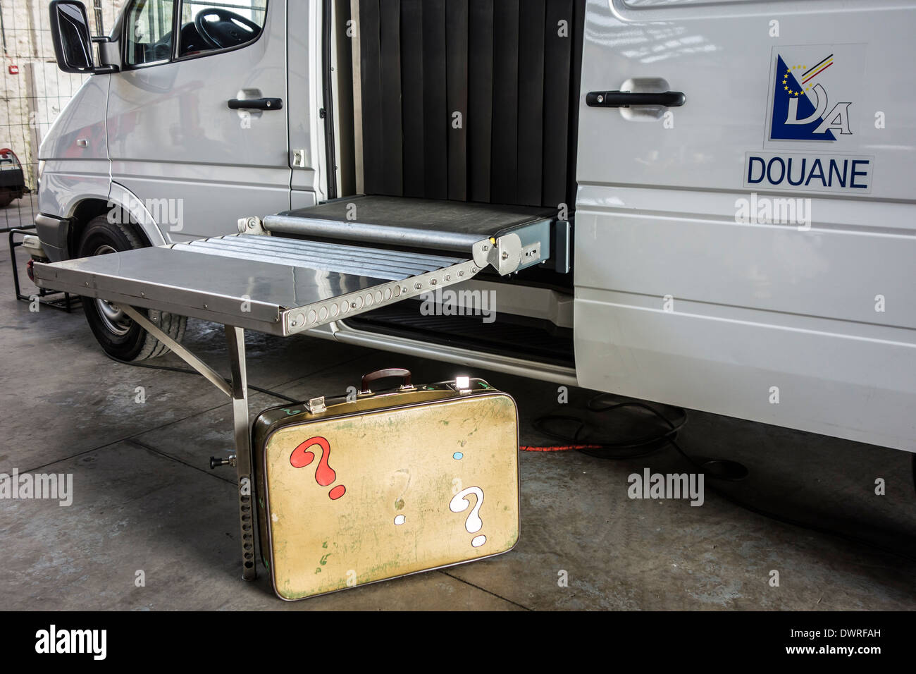 X-Ray baggage scanning vehicle of Belgian customs for detecting weapons, explosives and narcotics in suspicious luggage, Belgium Stock Photo