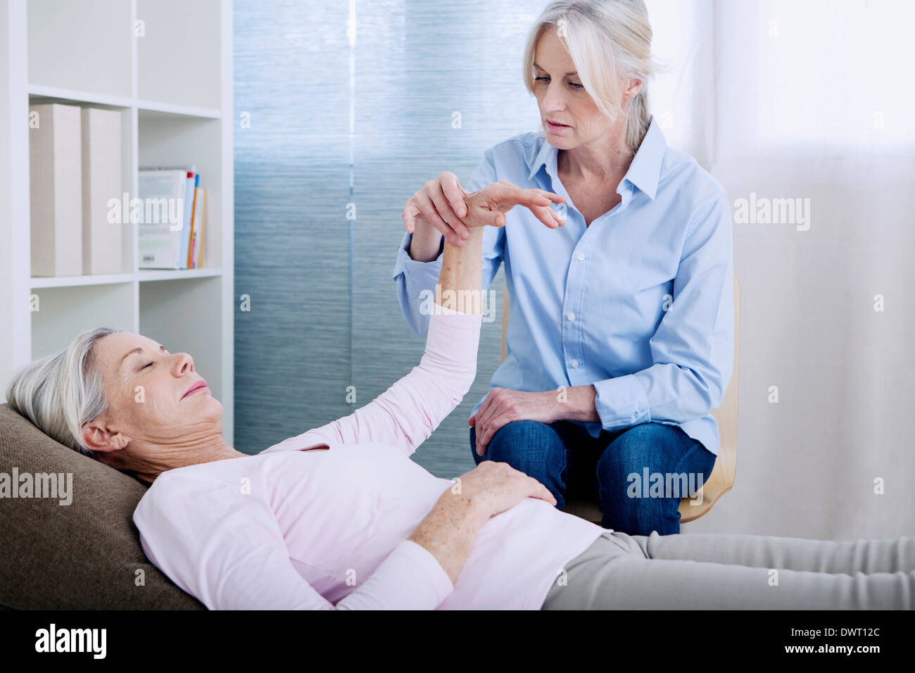 Hypnosis hires stock photography and images