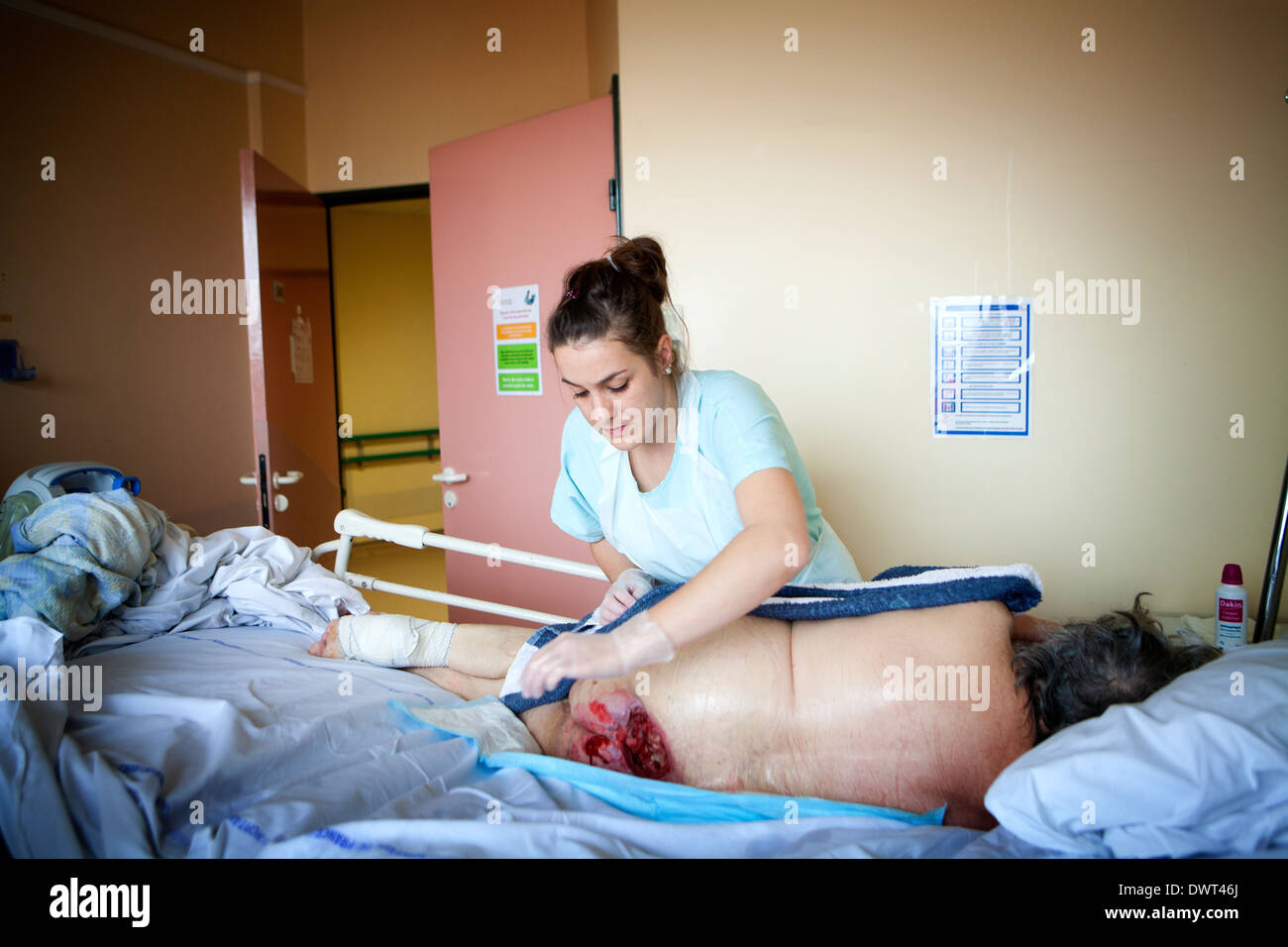 Decubitus ulcer, treatment Stock Photo Alamy