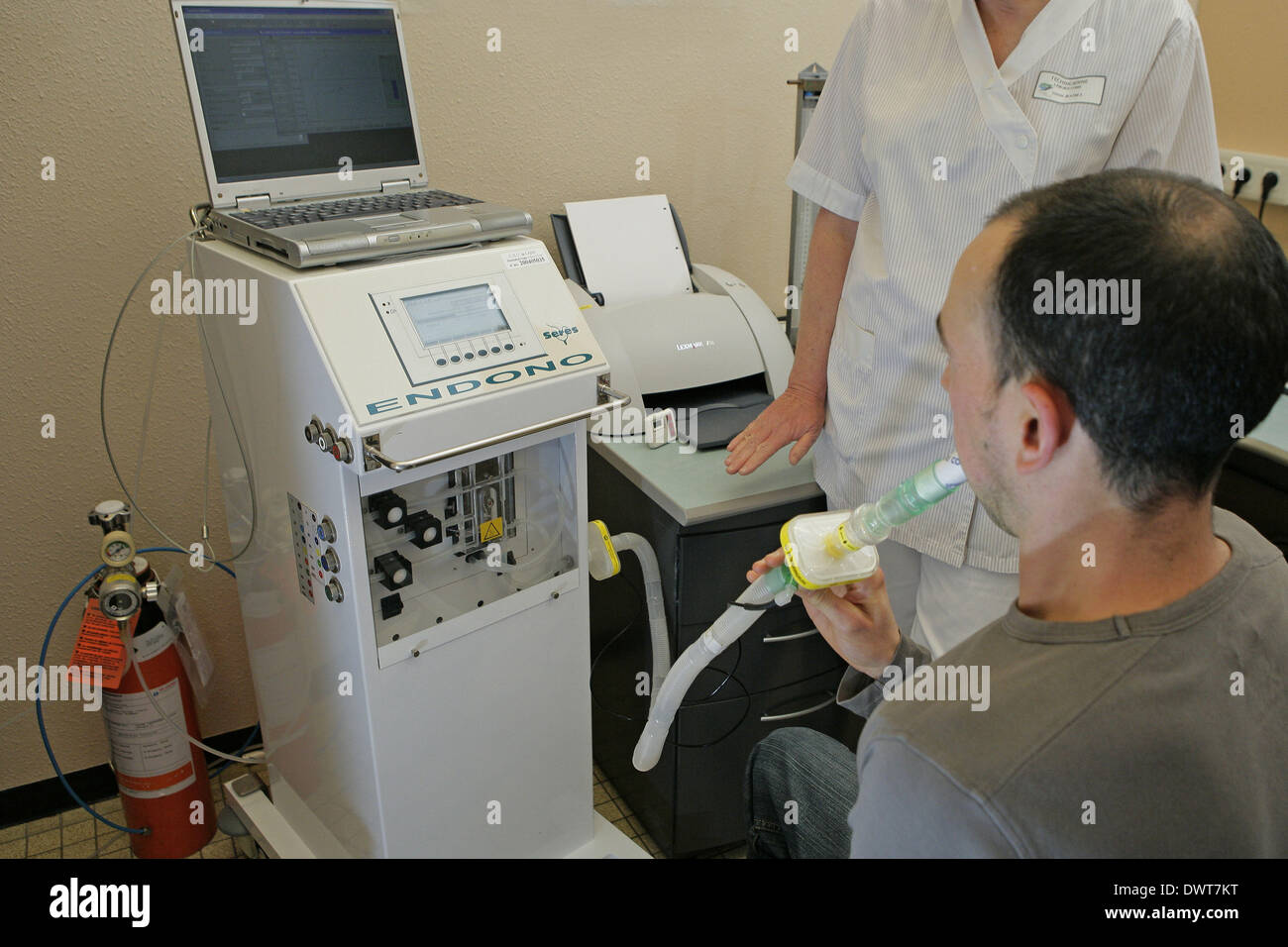 Spirometry test computer hires stock photography and images Alamy