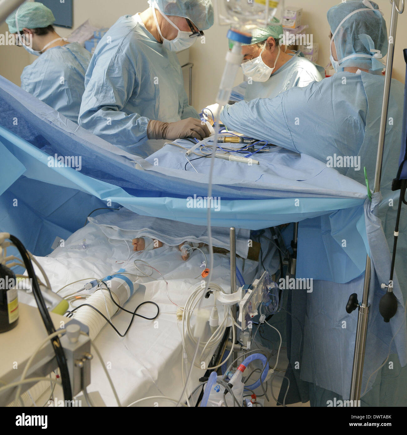 Cranioplasty hi-res stock photography and images - Alamy