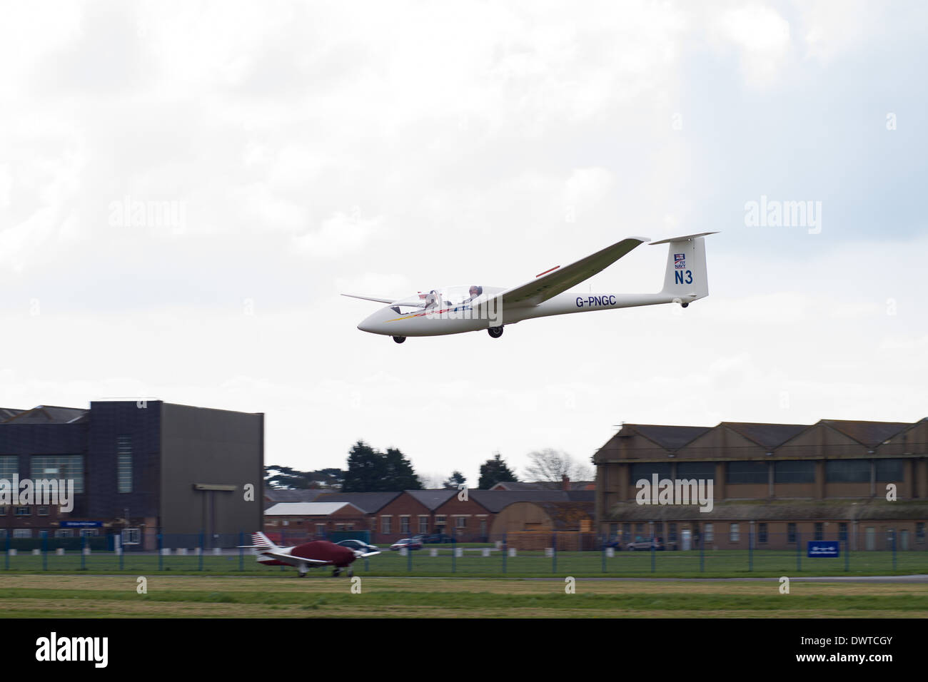 Glider landing at Lee on Solent airfield Stock Photo Alamy