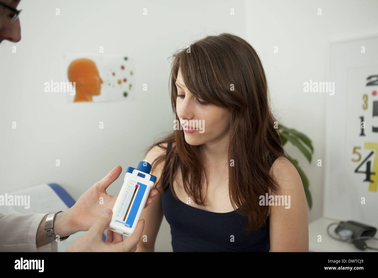 Forced spirometry hi-res stock photography and images - Alamy