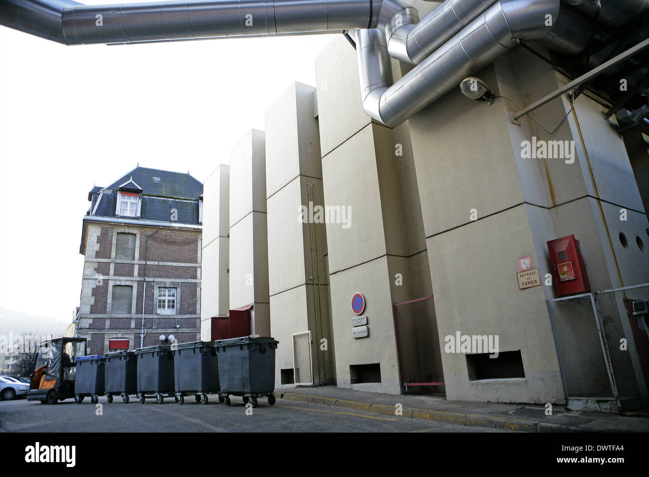 Waste collection hospital Stock Photo Alamy