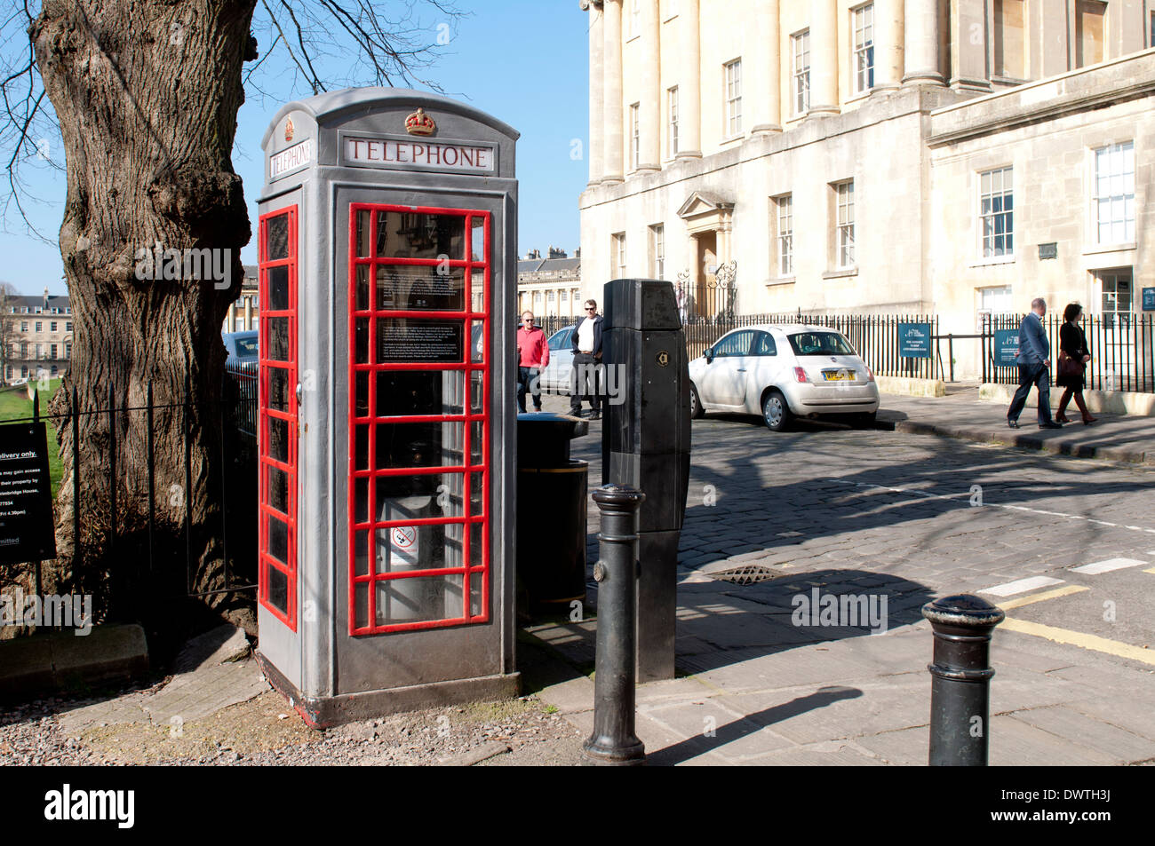 K6 telephone box near to the Royal Crescent, Bath, Somerset, England, UK Stock Photo