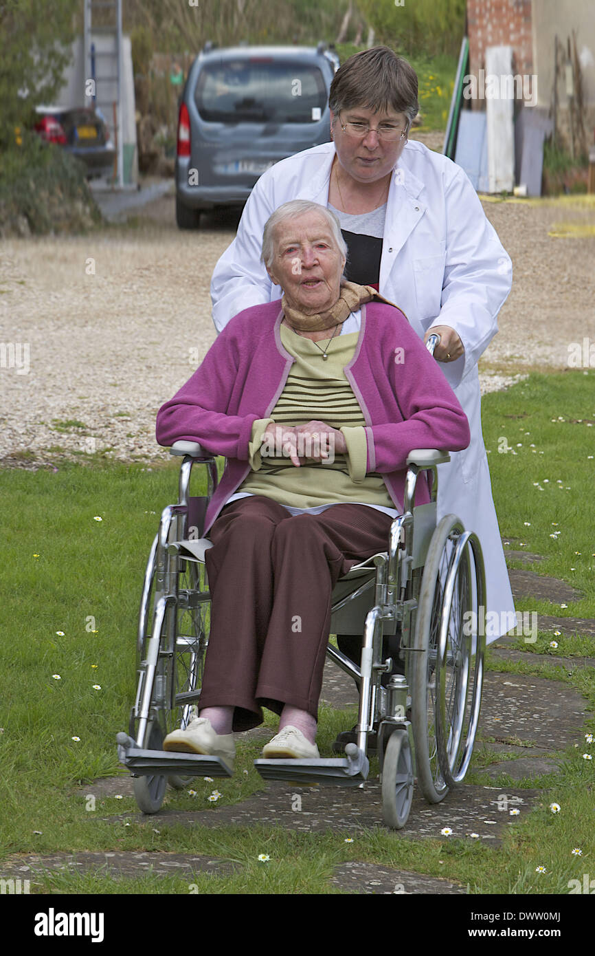 70 year old woman hiking hi-res stock photography and images - Alamy