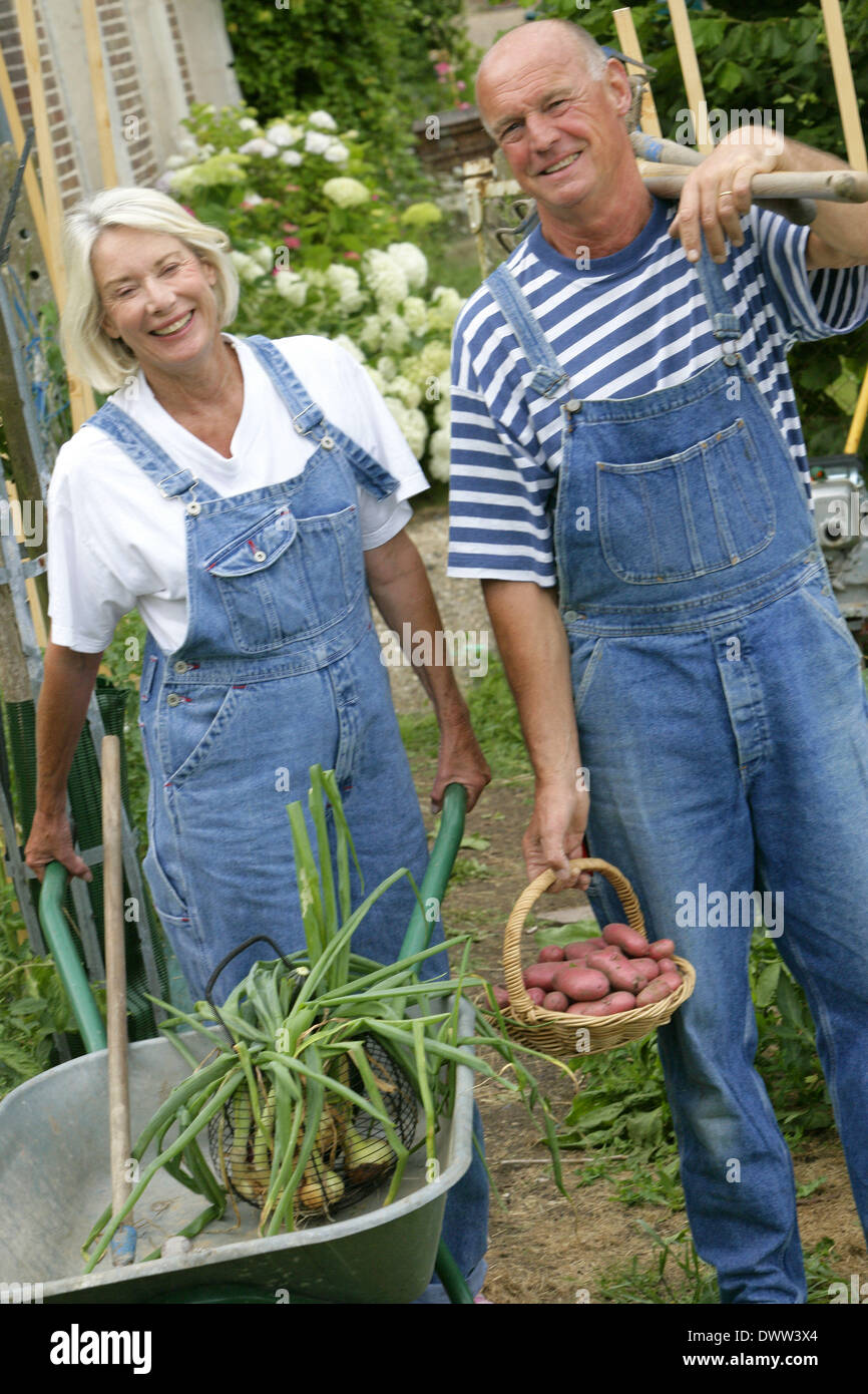 50 year old man gardening hi-res stock photography and images - Alamy