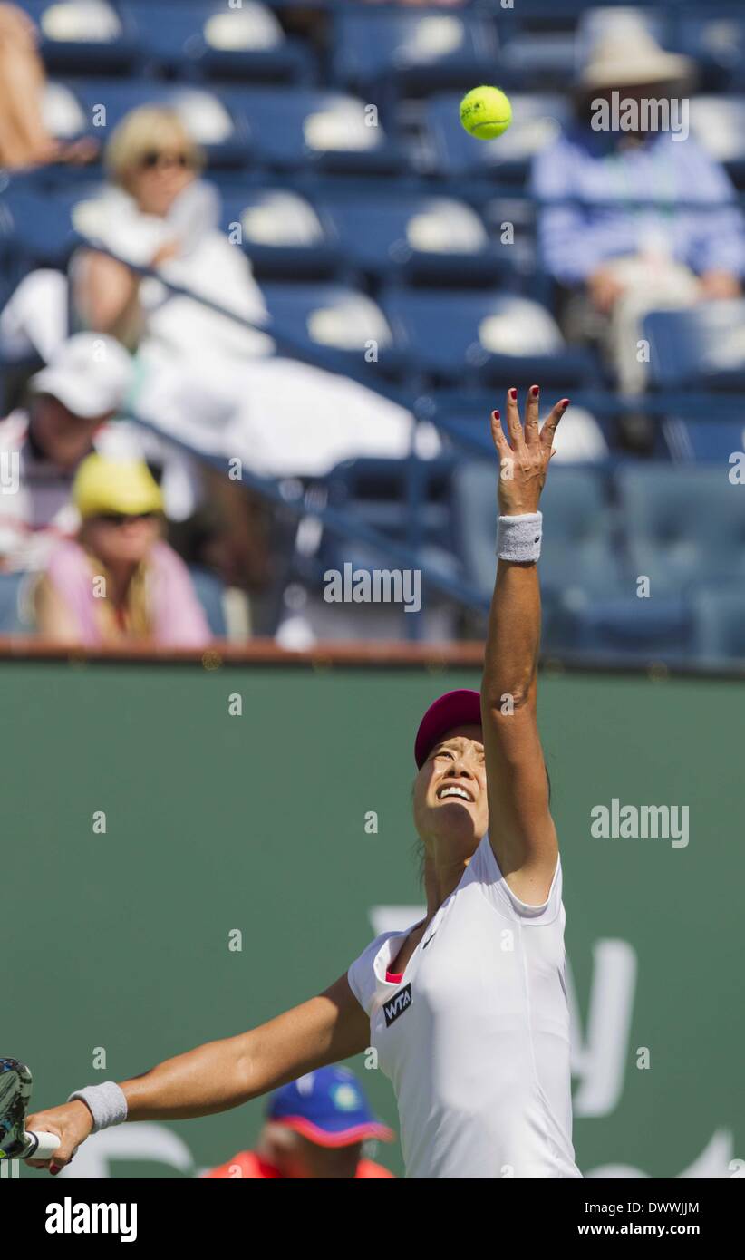 Li Na Ball Los Angeles, California, USA. 13th Mar, 2014. Li Na, of China, serves ...