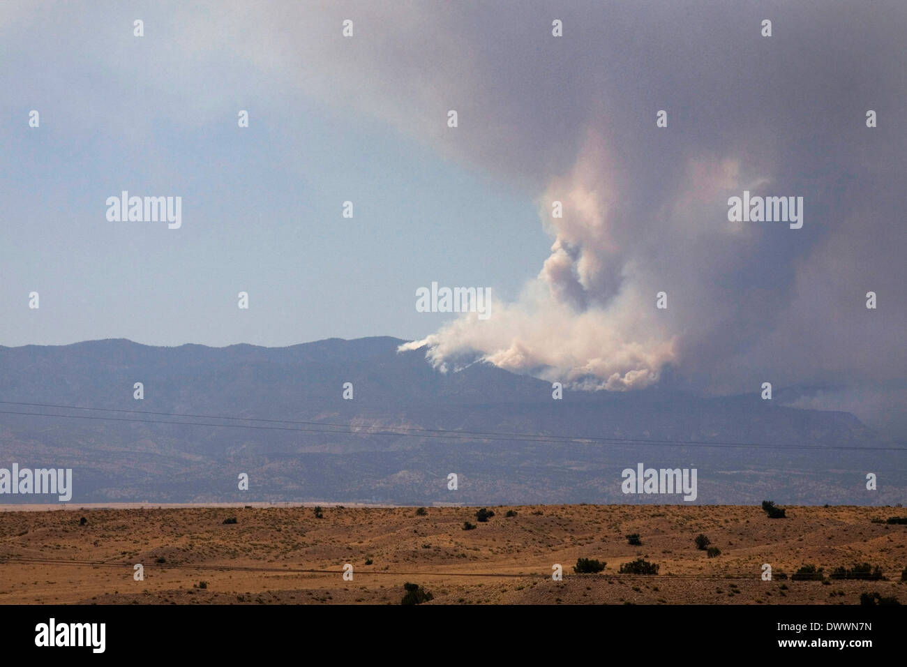 Smoke billow fire hi-res stock photography and images - Alamy