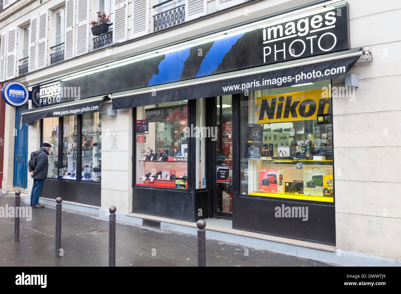 Window display of imagesphoto camera store, Boulevard Beaumarchais
