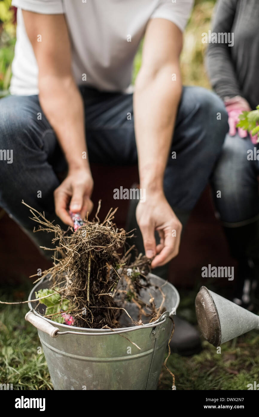 Bucket of muddy color hires stock photography and images Alamy