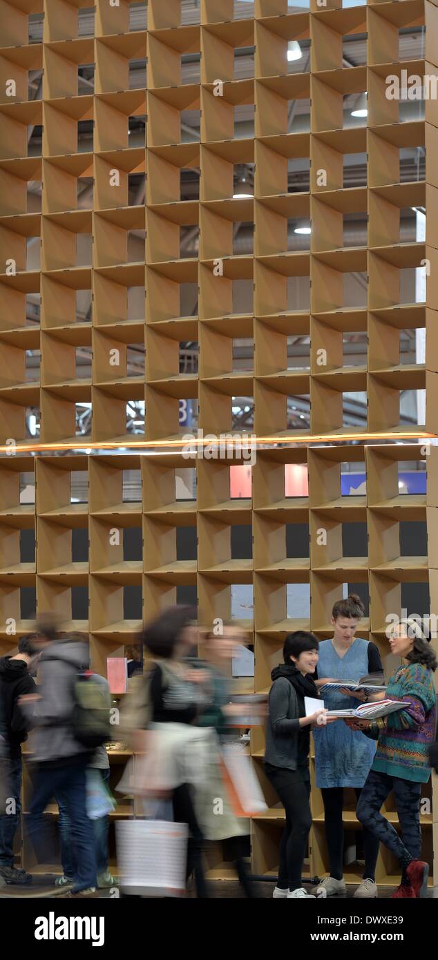 Leipzig, Germany. 13th Mar, 2014. The tallest bookshelf at a height of