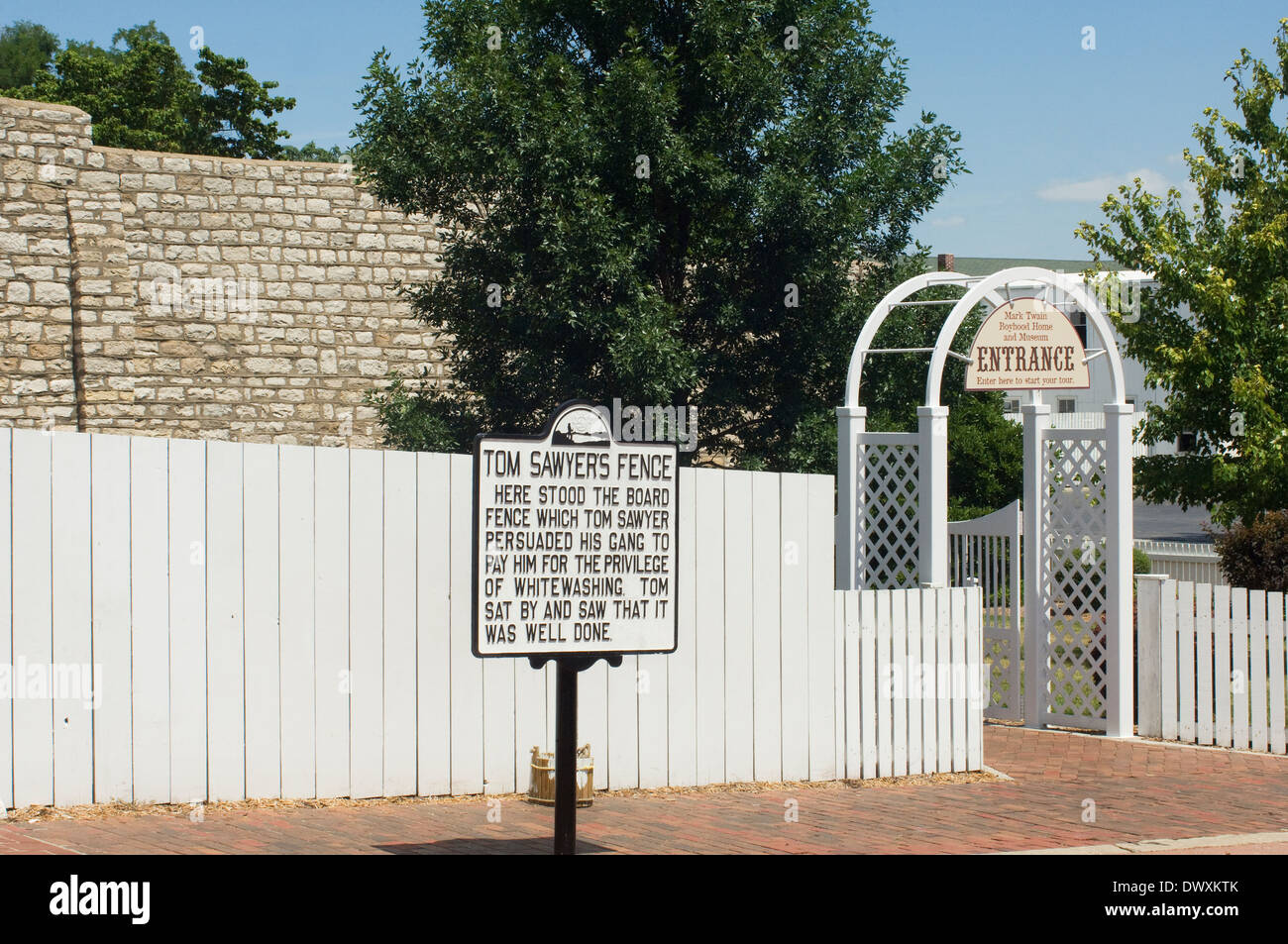 Tom Sawyer's picket fence next to Mark Twain's boyhood home, Hannibal, Missouri. Digital photograph Stock Photo