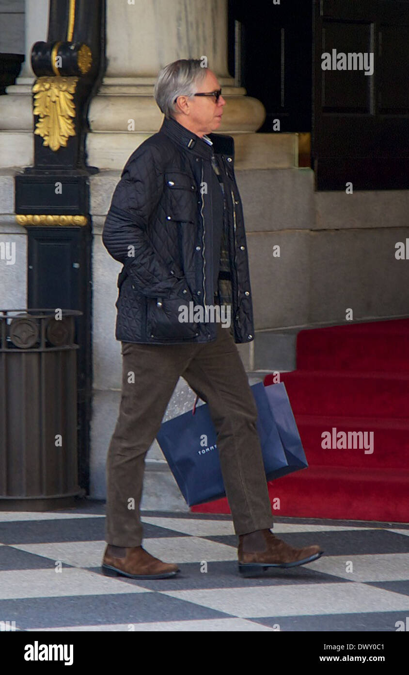 Tommy Hilfiger outside The Plaza Hotel on 5th Avenue, carrying a Stock  Photo - Alamy